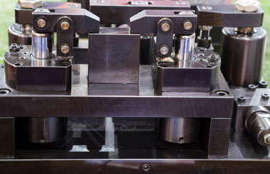 Projekte Vorrichtung hydraulisch